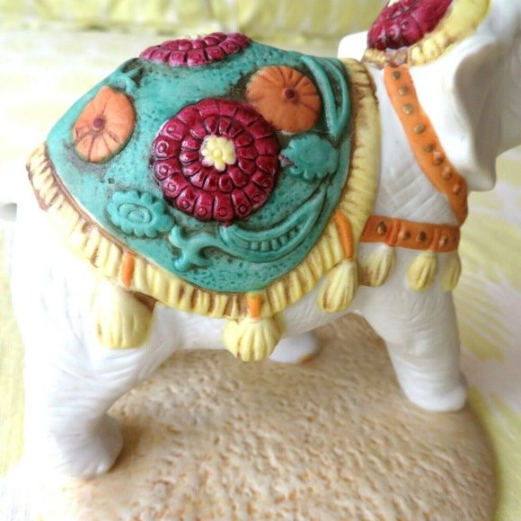 Hand Painted Porcelain Circus Elephant Figurine Figure Trunk Up Raised - Picture 5 of 12